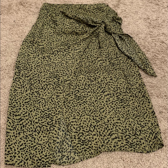 H&M bottom - Picture 2 of 3